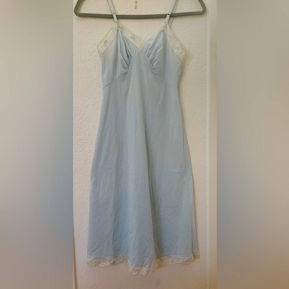 Vintage Munsingwear Full Slip In Pale Blue Size XS
